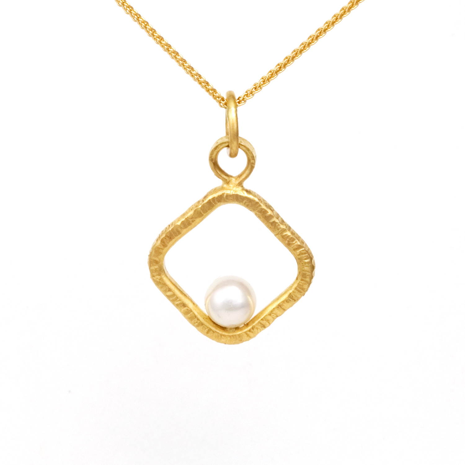 Forged Square Link Pearl Pendant in 18k gold by Tamberlaine