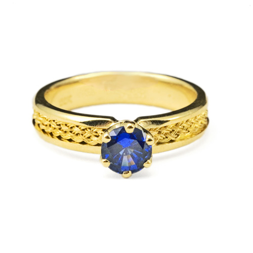 Sapphire Solitaire Ring in 18k gold with 22k weave 